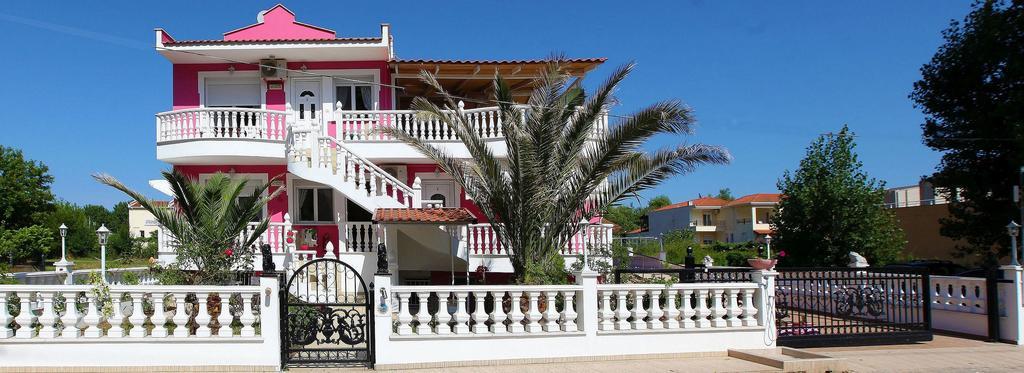 Nereids Apartments And Studios Chrysi Ammoudia Exterior photo