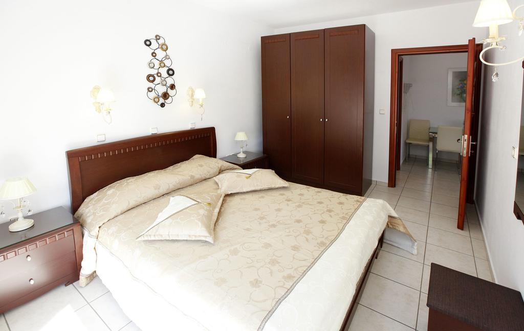 Nereids Apartments And Studios Chrysi Ammoudia Exterior photo