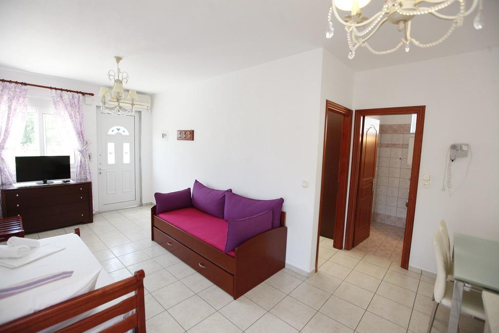 Nereids Apartments And Studios Chrysi Ammoudia Exterior photo