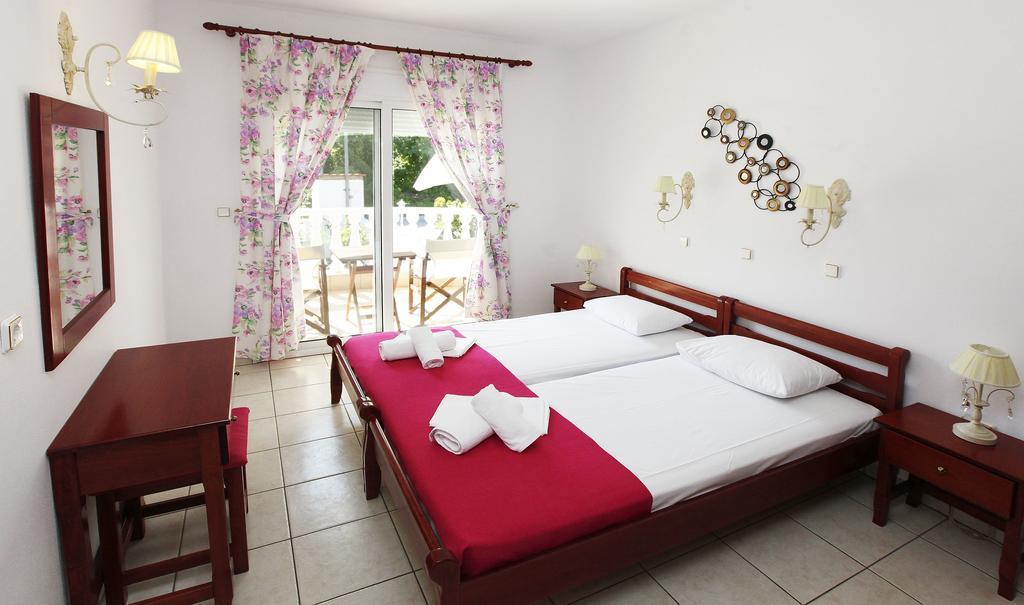Nereids Apartments And Studios Chrysi Ammoudia Exterior photo
